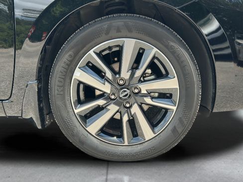 Certified 2025 Nissan Versa S w/ S Plus Package FWD image 29