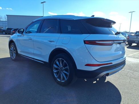 Used 2022 Lincoln Corsair AWD w/ Premium Package image 4