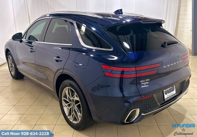 Used 2022 Genesis GV70 2.5T w/ Advanced Package AWD/4WD image 3