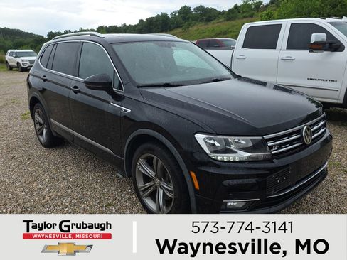 Used 2018 Volkswagen Tiguan SEL AWD/4WD image 1