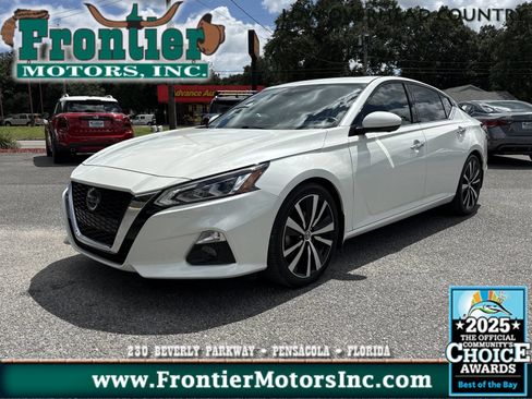 Used 2019 Nissan Altima 2.5 Platinum FWD image 1