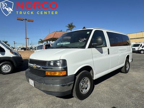 Used 2019 Chevrolet Express 3500 LT w/ LT Preferred Equipment Group image 6