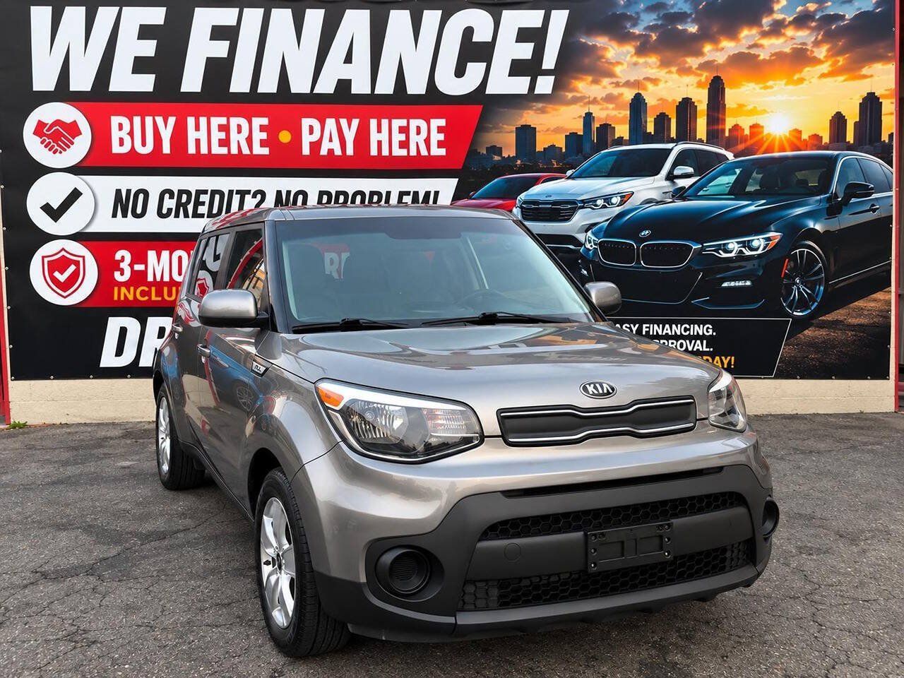 Used 2017 Kia Soul FWD image 1