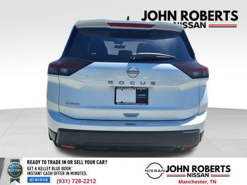 New 2026 Nissan Rogue SV w/ Cold Weather Package FWD image 15