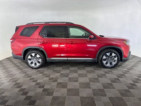Certified 2026 Honda Pilot Touring image 4