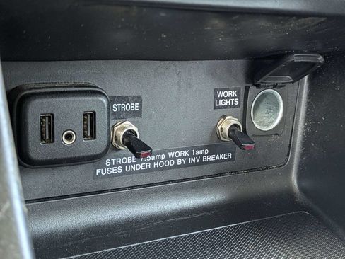 Used 2022 Chevrolet Colorado LT w/ Fleet Safety Package RWD image 22