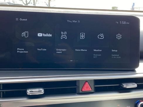 Used 2025 Kia Sorento S w/ Panoramic Sunroof Package image 14