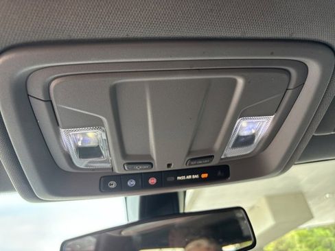 Used 2022 Chevrolet Silverado 1500 RST w/ Z71 Off-Road Package image 25