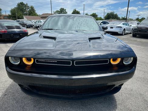 Used 2019 Dodge Challenger SXT AWD/4WD image 25