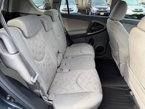 Used 2011 Toyota RAV4 4WD image 85