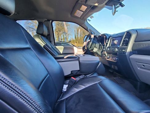 Used 2021 Ford F250 XL w/ STX Appearance Package image 4