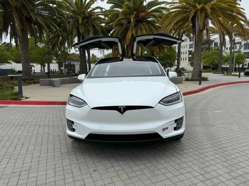 Used 2020 Tesla Model X Long Range AWD/4WD image 2