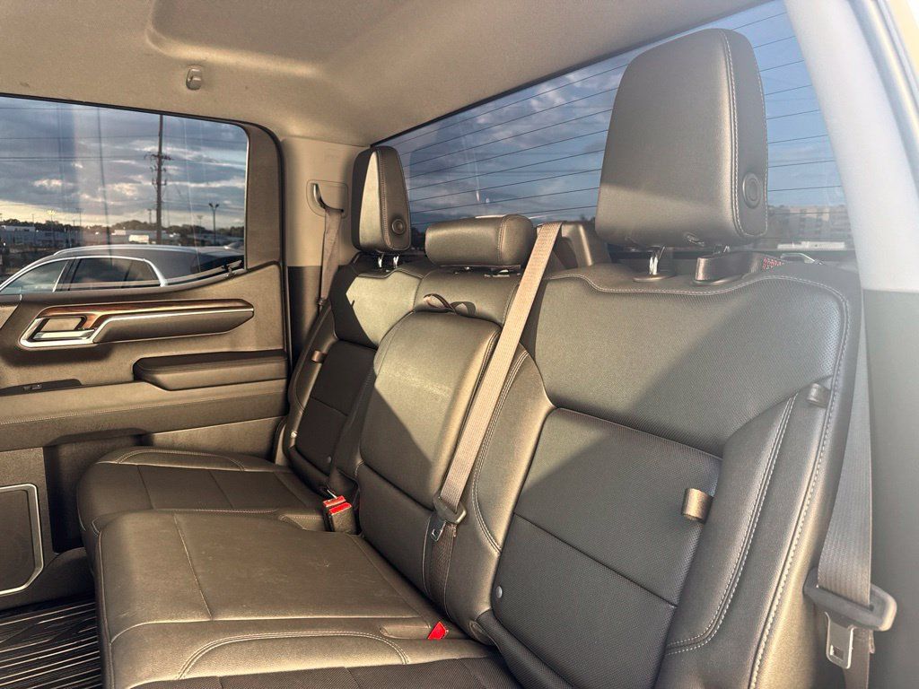 Used 2023 GMC Sierra 1500 SLT w/ SLT Convenience Package AWD/4WD image 26