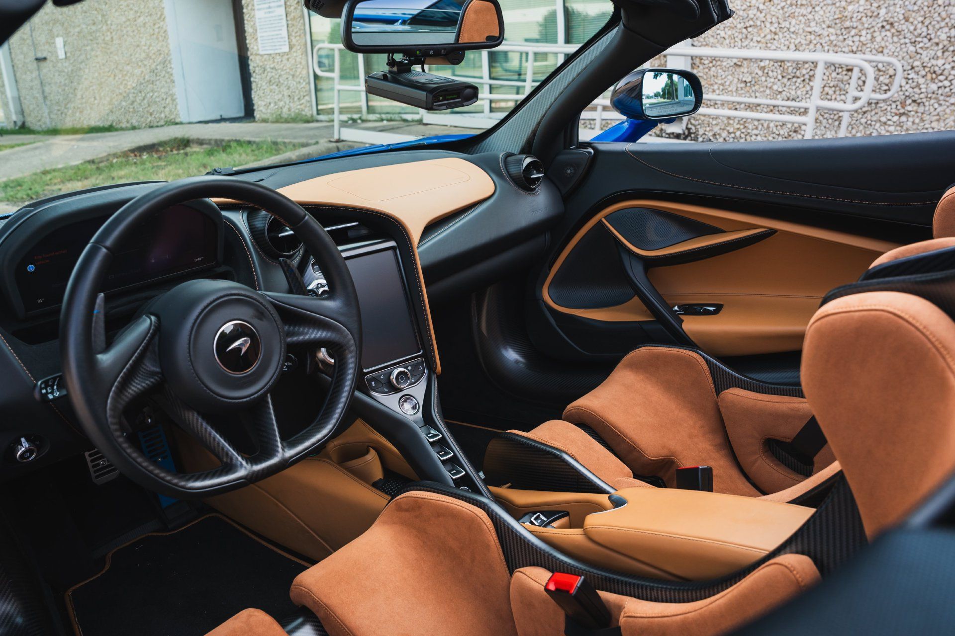 Used 2022 McLaren 765LT RWD image 3