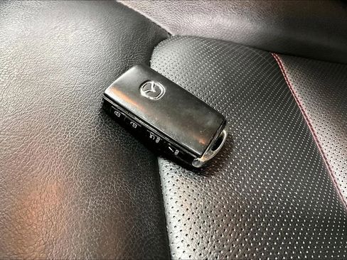 Used 2024 MAZDA CX-5 Carbon Edition image 13