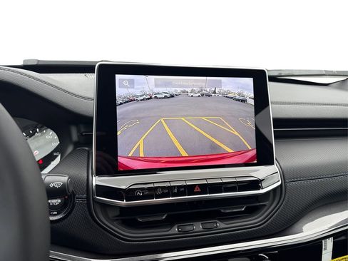 New 2026 Jeep Compass Latitude image 25