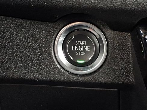 Used 2025 Chevrolet Traverse RS w/ LPO, Floor Liner Package FWD image 22