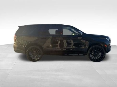 Used 2023 Chevrolet Tahoe Z71 w/ Luxury Package image 4