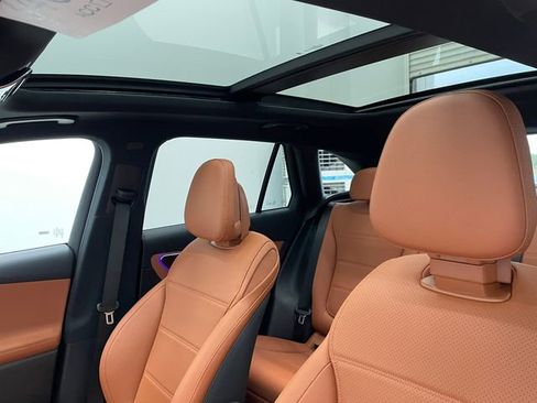 New 2026 Mercedes-Benz GLC 300 image 5