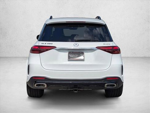 New 2026 Mercedes-Benz GLE 580 4MATIC image 8