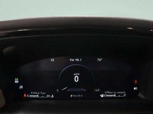 Used 2023 Lincoln Nautilus Reserve AWD/4WD image 16