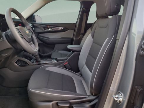 Used 2026 Chevrolet TrailBlazer LS w/ LS Convenience Package FWD image 30