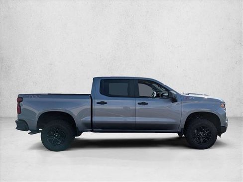 Used 2025 Chevrolet Silverado 1500 Custom Trail Boss AWD/4WD image 4
