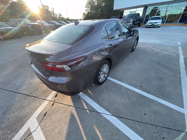 Used 2024 Toyota Camry LE FWD image 13