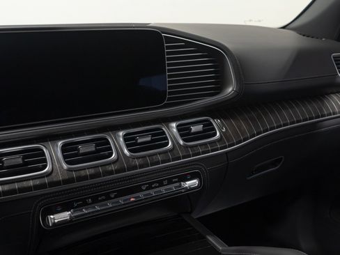 Used 2026 Mercedes-Benz Maybach GLS 600 4MATIC image 50