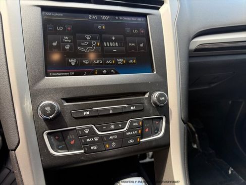 Used 2016 Ford Fusion SE w/ Equipment Group 202A AWD/4WD image 29