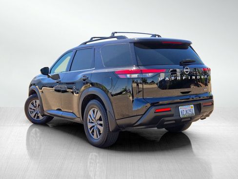 Used 2022 Nissan Pathfinder SV FWD image 9