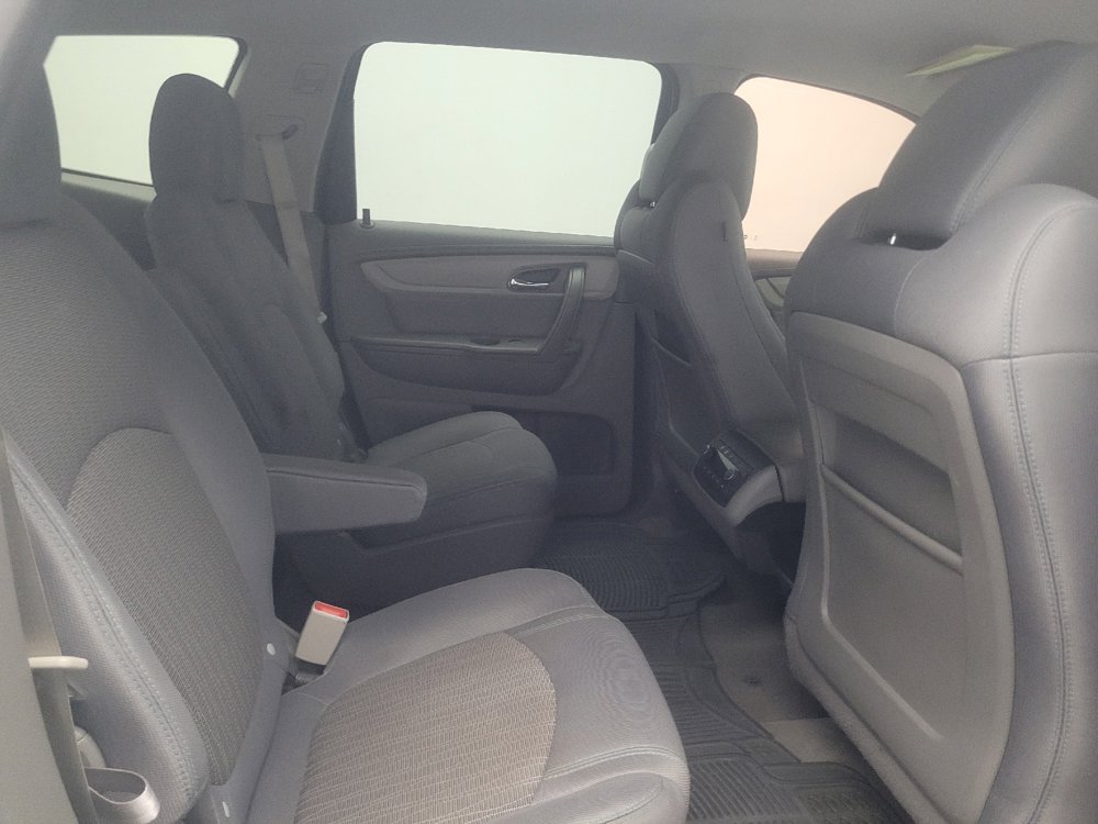 Used 2017 Chevrolet Traverse LT FWD image 19