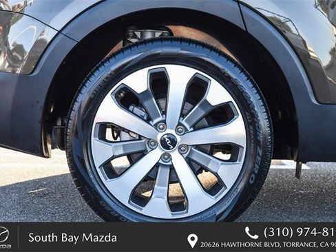 Used 2022 Kia Telluride EX w/ EX Premium Package image 10