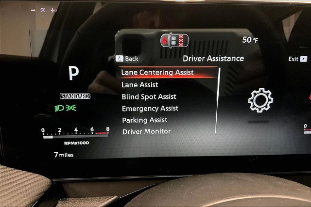 New 2026 Nissan Kicks SR w/ Cold Weather Package FWD image 28