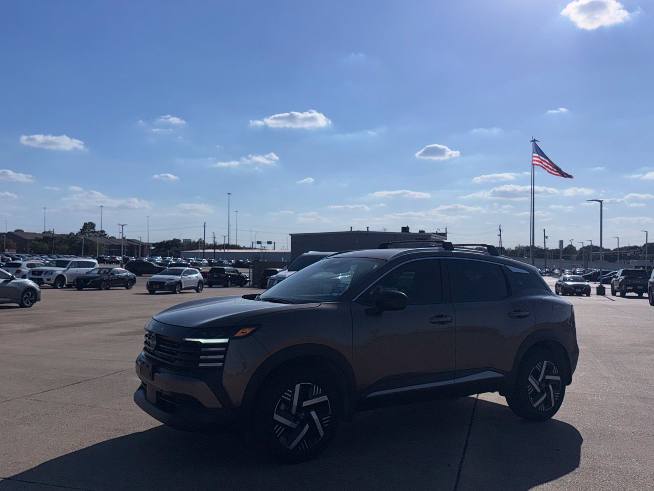 Used 2026 Nissan Kicks SV w/ Cold Weather Package FWD image 9