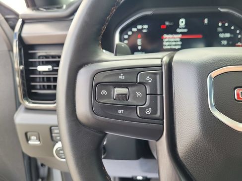 Used 2024 GMC Sierra 1500 AT4 w/ Technology Package AWD/4WD image 24