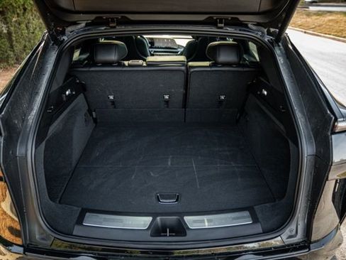 Used 2024 Cadillac Lyriq Tech image 19