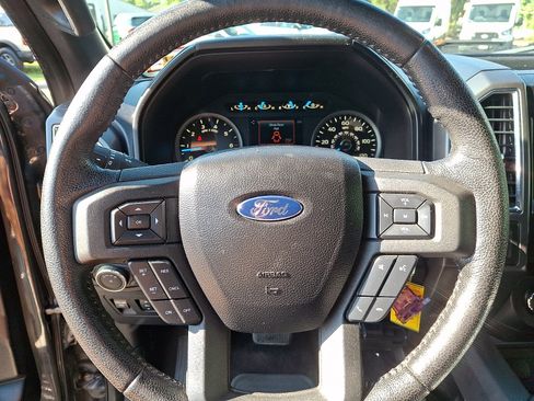 Used 2016 Ford F150 XLT w/ Equipment Group 302A Luxury AWD/4WD image 19