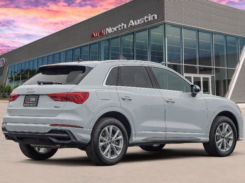 Certified 2025 Audi Q3 2.0T Premium w/ Convenience Package image 4