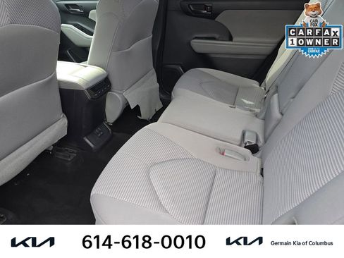 Used 2023 Toyota Highlander LE FWD image 19