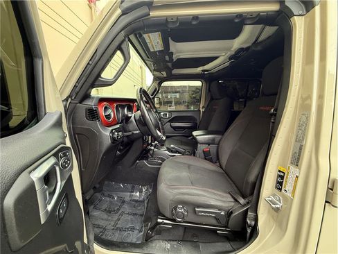 Used 2020 Jeep Gladiator Rubicon w/ Trailer Tow Package image 22