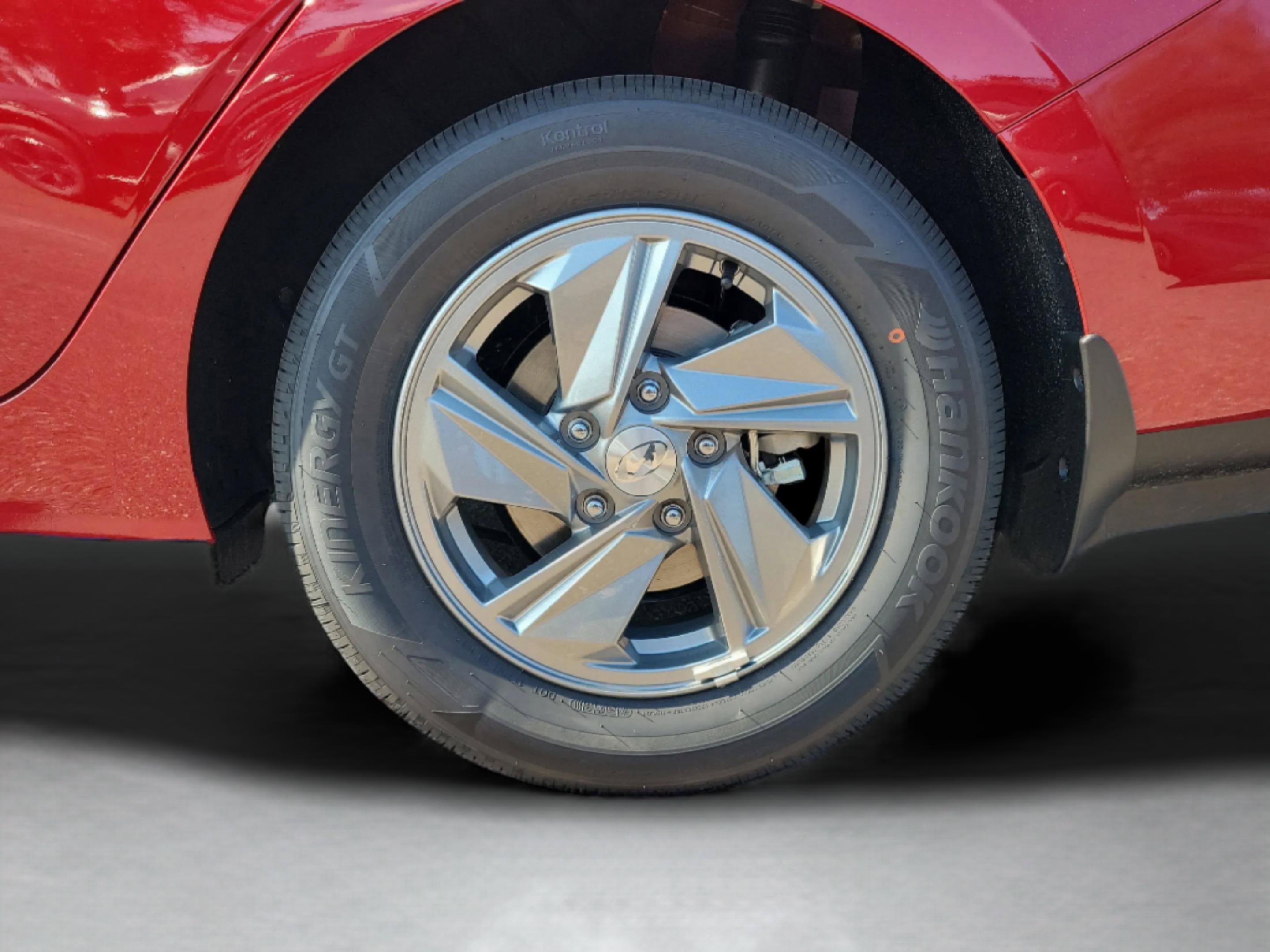 New 2026 Hyundai Elantra SE FWD image 33