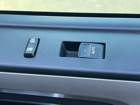 Used 2023 Toyota 4Runner SR5 image 22