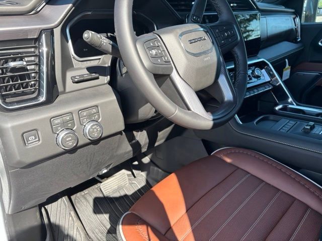 New 2026 GMC Sierra 2500 Denali Ultimate AWD/4WD image 14