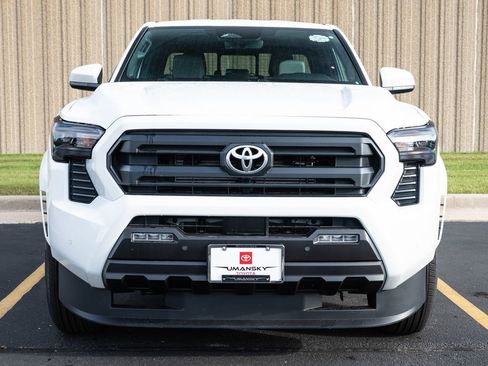 New 2025 Toyota Tacoma SR5 image 3