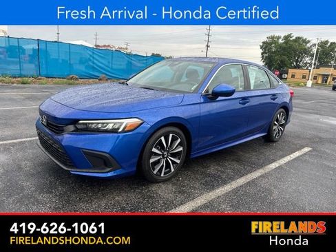 Used 2024 Honda Civic EX image 2