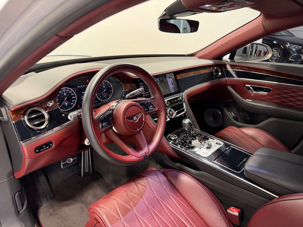 Used 2022 Bentley Flying Spur W12 AWD/4WD image 36
