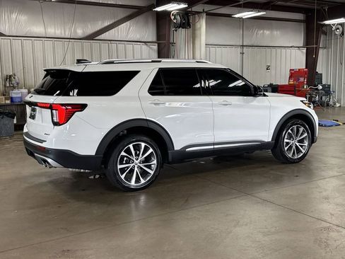 Used 2025 Ford Explorer Platinum w/ Ultimate Package image 9