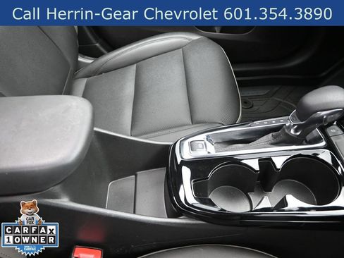 Used 2025 Chevrolet Trax ACTIV w/ Sunroof Package FWD image 26