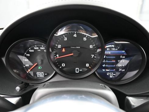 Certified 2024 Porsche 718 Boxster w/ Premium Package RWD image 19
